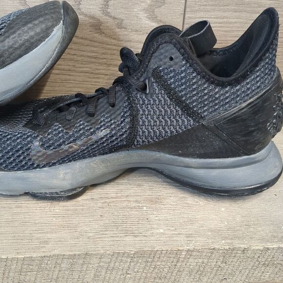 Nike LeBron Witness Athletic Tennis Shoes Men's Size 8 - Picture 5 of 10